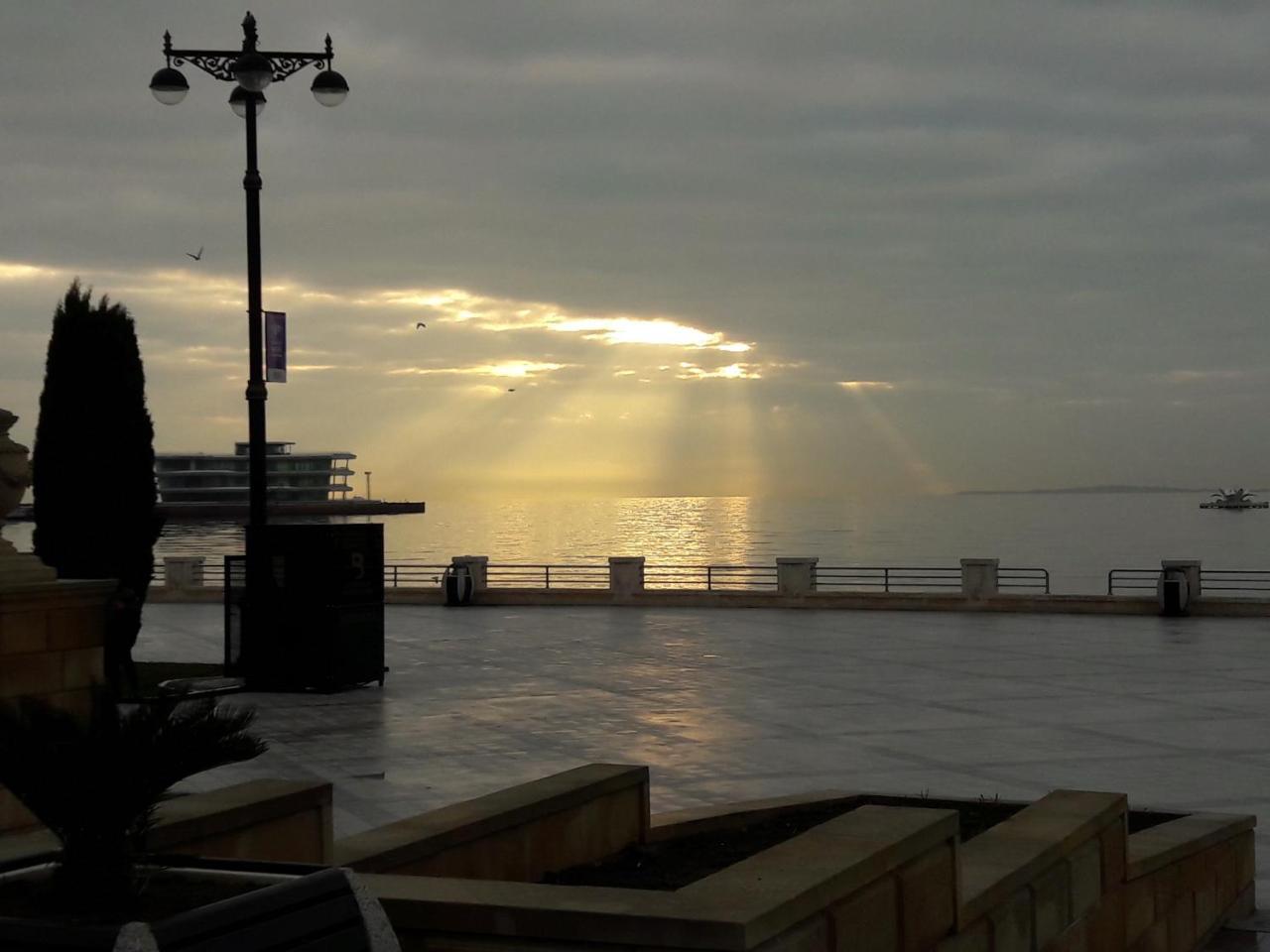 Neftiannikov Avenue Apartment Baku Ngoại thất bức ảnh